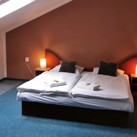 Hotel Club Trio