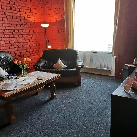 Club Trio 酒店 俄斯特拉发